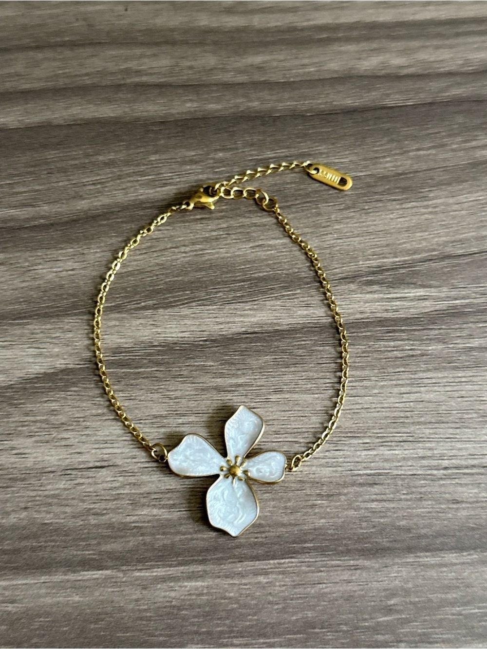 Flower bracelet Q1091